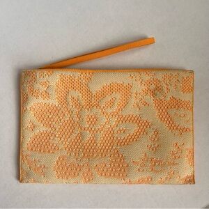 Rothy’s Essential Pouch Wristlet Jardin Yellow